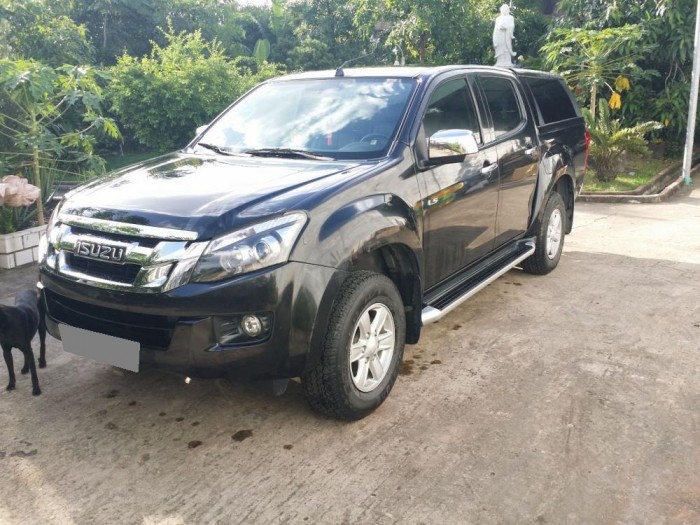 Bán Isuzu Dmax Đen 2017 số sàn máy dầu xe đi kỹ, bền đẹp.