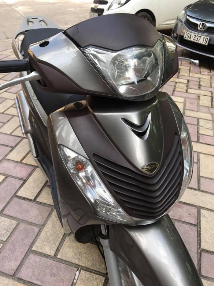 Xe máy SH 125i đăng kí lần đầu 2011 , giấy tờ chính chủ