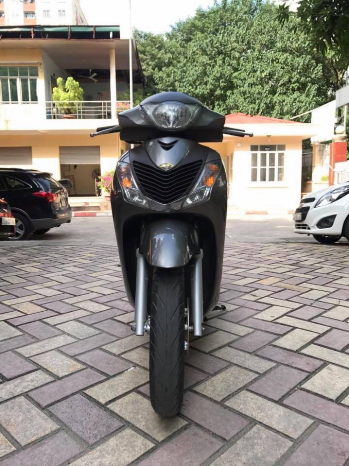Xe máy SH 125i đăng kí lần đầu 2011 , giấy tờ chính chủ