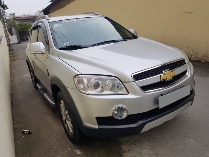Cần bán xe Chevrolet Captiva 2008 Ltz tự động màu bạc