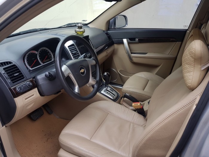 Cần bán xe Chevrolet Captiva 2008 Ltz tự động màu bạc