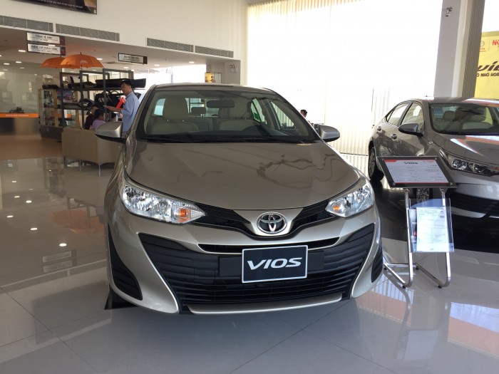Toyota Vios 1.5 MT Vàng Cát - Khuyến Mãi Cực Lớn