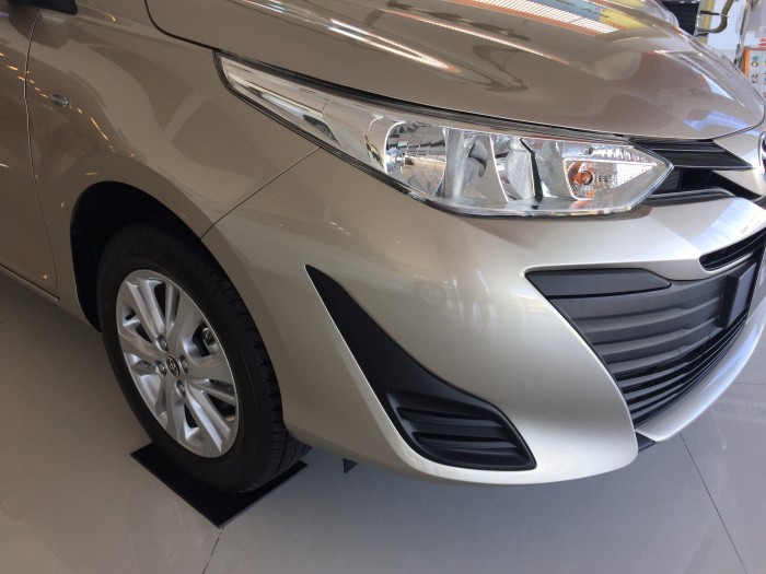 Toyota Vios 1.5 MT Vàng Cát - Khuyến Mãi Cực Lớn