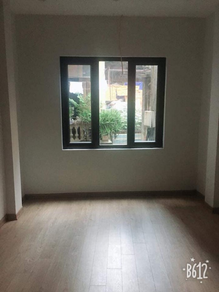 Bán nhà Vũ Thạnh Đống Đa. Dt 50m2x5T. Lô góc. Nhà mới ở luôn.