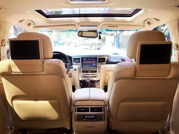 Bán Lexus Lx570  màu đen 2012 đk 2013 Nhập Mỹ Rất đẹp.