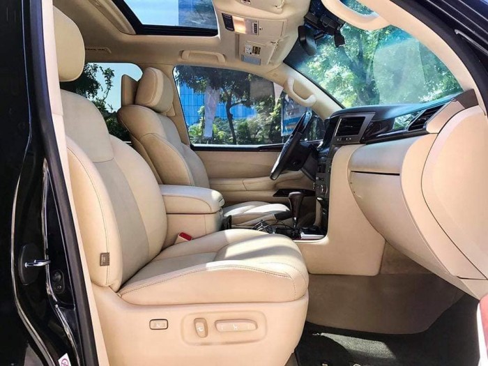 Bán Lexus Lx570  màu đen 2012 đk 2013 Nhập Mỹ Rất đẹp.