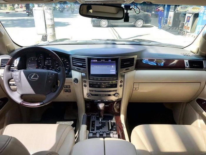 Bán Lexus Lx570  màu đen 2012 đk 2013 Nhập Mỹ Rất đẹp.