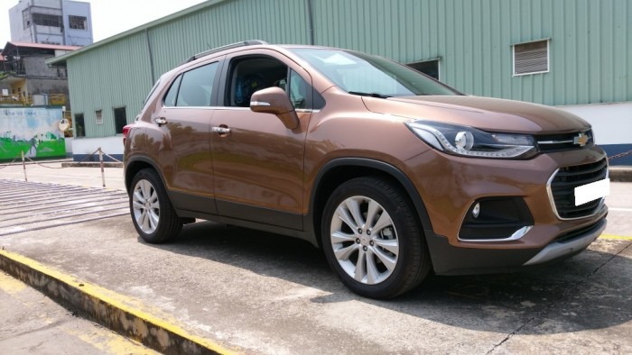 Bán Chevrolet Trax lt 2017 màu cam nhập khẩu rất đẹp