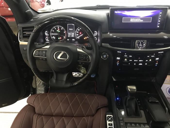 Lexus LX570 super sport autobiography MBS phiên bản 4 chỗ cao cấp siêu VIP,màu đen ,xe giao ngay