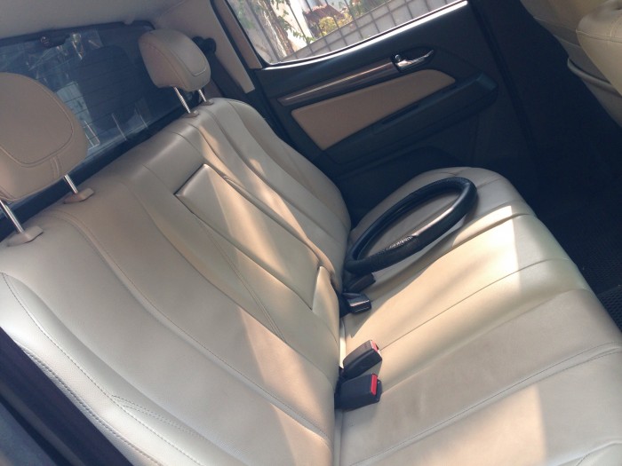 Chevrolet Colorado 2.8LTZ đời 2016 dầu số sàn màu xám 2 cầu điện