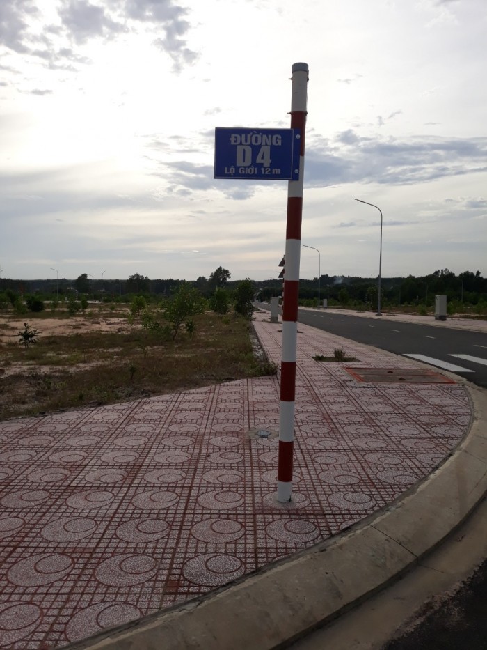 Bán đất mặt tiền đường Phùng Hưng Ngã 3  Thái Lan xã Long Đức, Long Thành, Đồng Nai