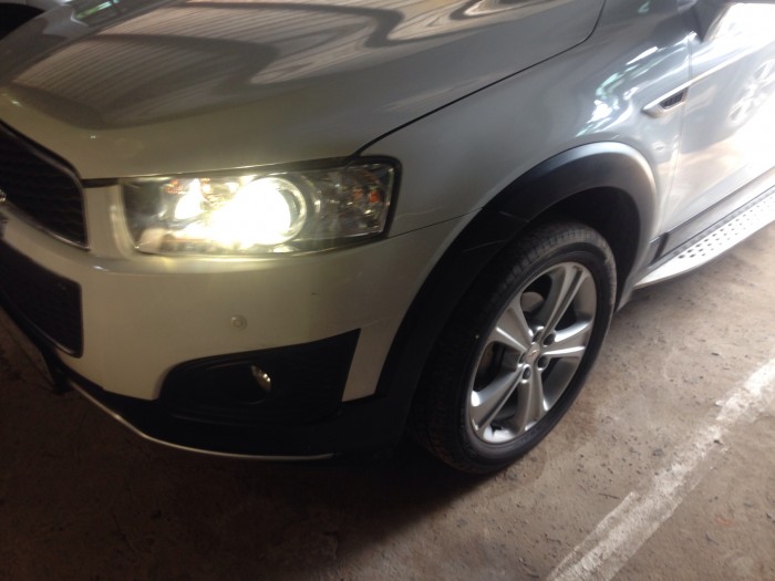 Cần bán xe Chevrolet Captiva Ltz 2014 màu trắng bstp