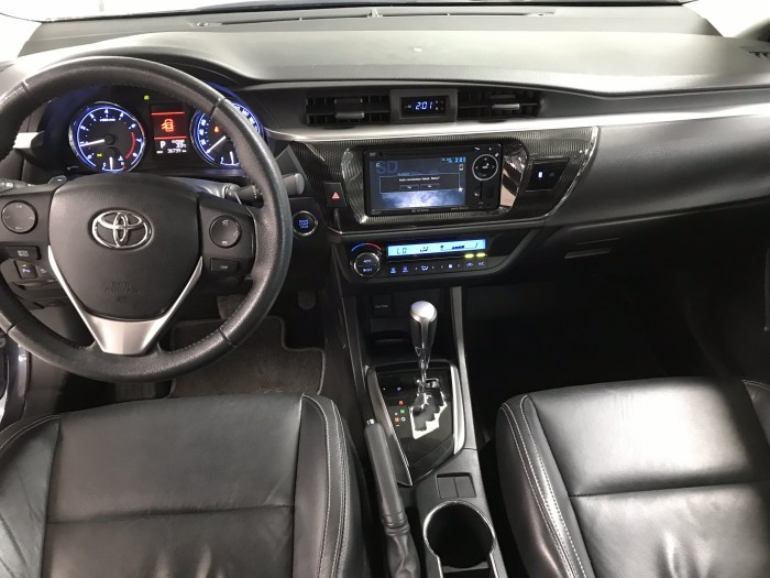 Bán Toyota Altis 2.0V Sportivo màu xám xanh số tự động sản xuất 2014 biển Sài Gòn đi 36000km