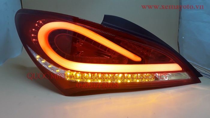 Đèn hậu hyundai genesis 2010