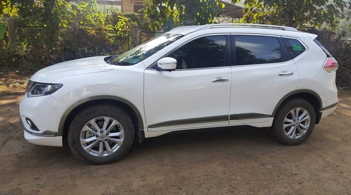 Bán gấp Nissan Xtrail 2017 đk 3/2018 màu trắng