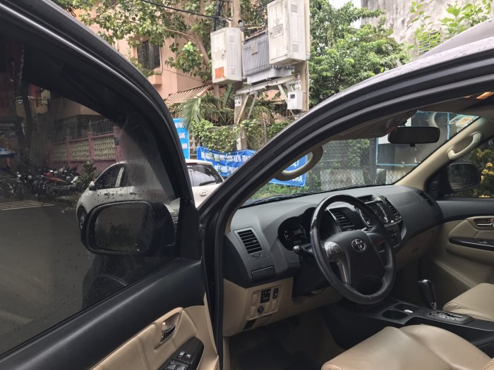 Bán Gấp Toyota Fortuner V 2016 at xăng xám chì chính chủ nhé.