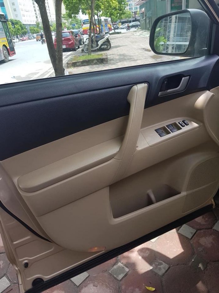 Toyota innova 2.0E 2017