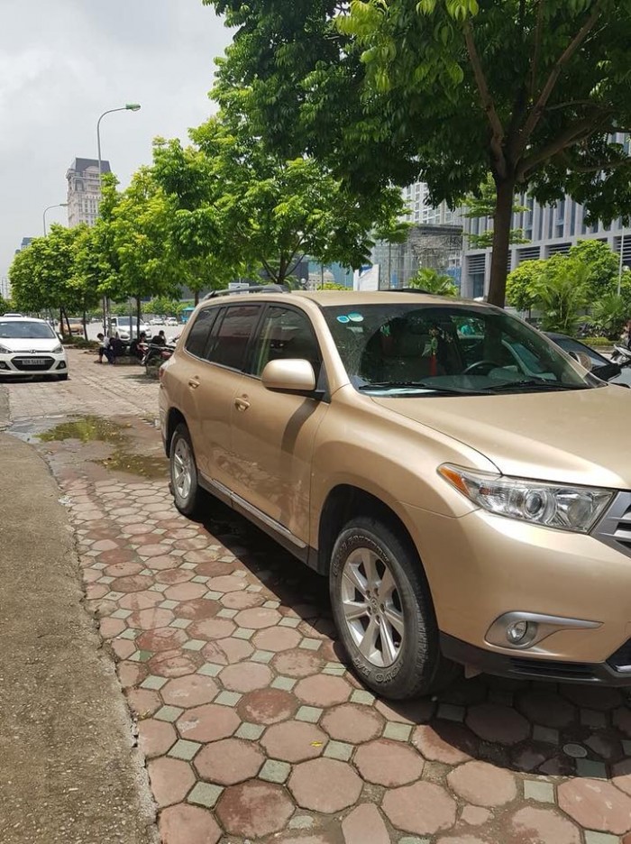 Toyota innova 2.0E 2017