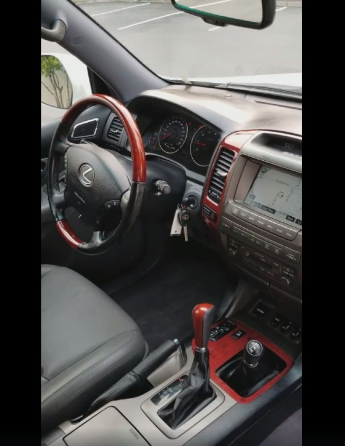 Cần bán xe Lexus Gx470 đời 2009 màu trắng nhập khẩu Nhật
