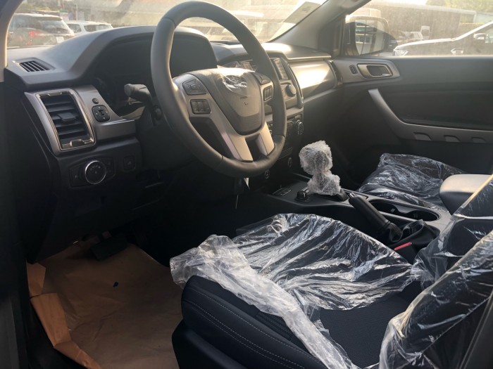 Ford Ranger XLT số tự động 2019