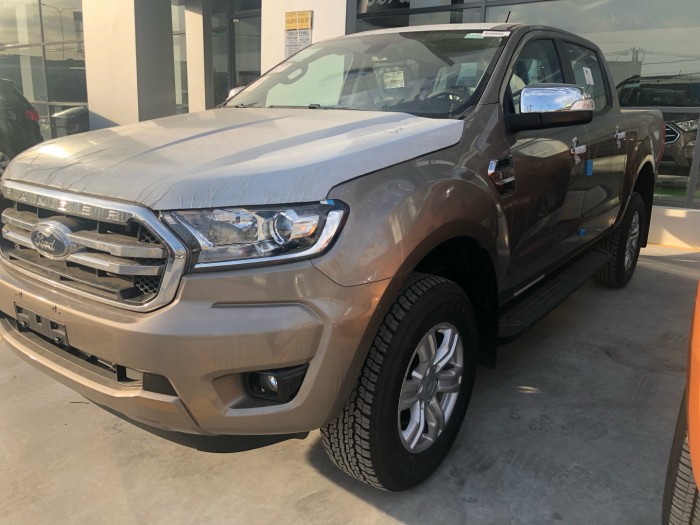 Ford Ranger XLT số tự động 2019