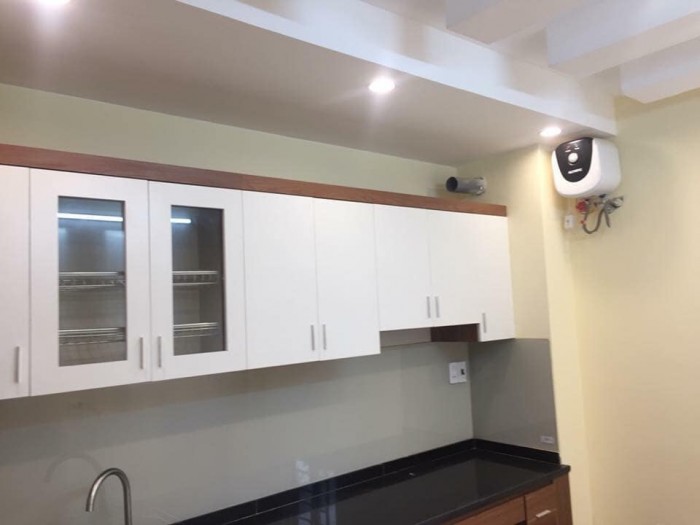 Nhà mặt phố Minh Khai, mặt tiền 5 m , 65m2- 6 tầng