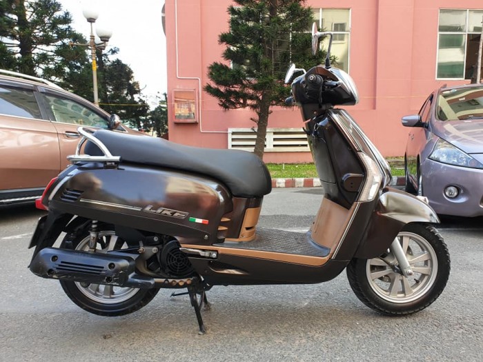 Bán Kymco Like 125 Phun xăng điện tử kiểu dáng Vespa Ý rất đẹp