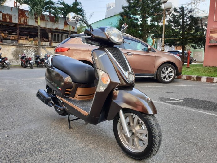 Bán Kymco Like 125 Phun xăng điện tử kiểu dáng Vespa Ý rất đẹp