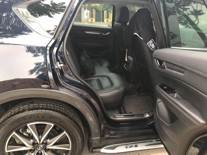 CX5 năm 2018 màu xanh