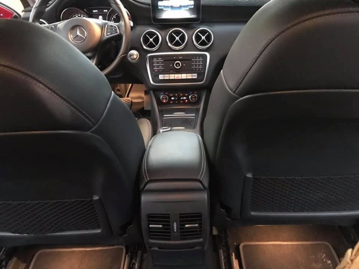 Bán xe Mercedes A200 sx 2017 màu đỏ rất đẹp, xe chính chủ