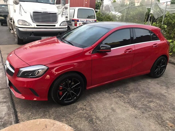 Bán xe Mercedes A200 sx 2017 màu đỏ rất đẹp, xe chính chủ