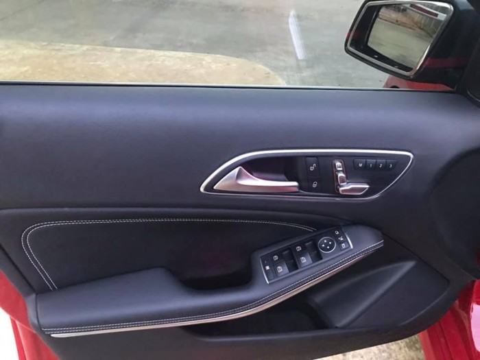 Bán xe Mercedes A200 sx 2017 màu đỏ rất đẹp, xe chính chủ