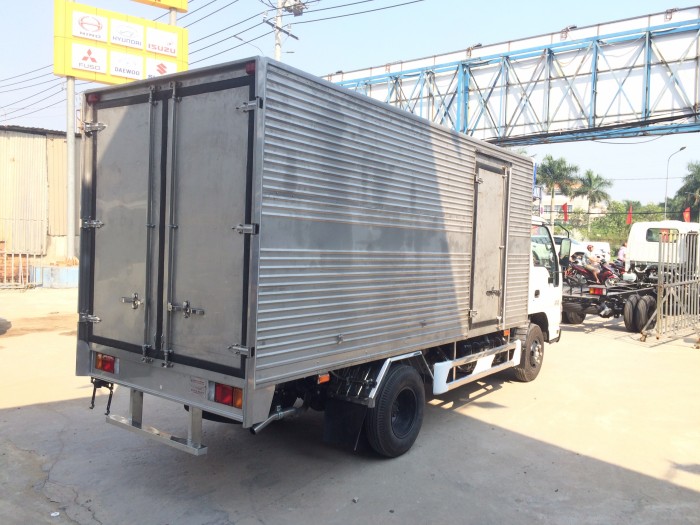 ISUZU 1.9-2.5 TẤN THÙNG KÍN FULL INOX TRẢ GÓP