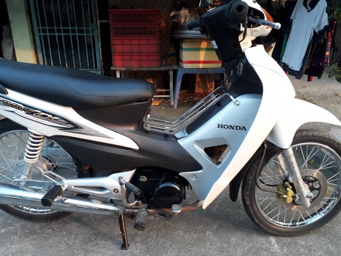 Wave A110 hàn quốc màu trắng bánh căm thắng đĩa bstp