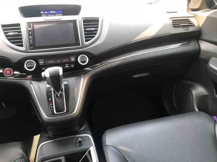 Cần tiền gấp bán xe Honda CRV đời 2015 số tự động
