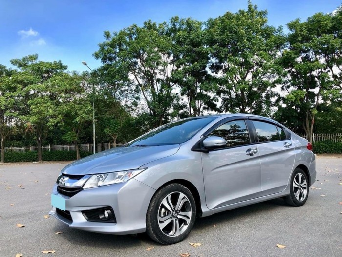 Bán xe Honda City 1.5AT 2016 màu bạc bstp cực mới
