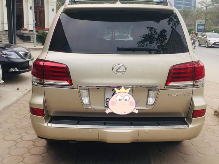 Lexus LX570 màu vàng cát, nội thất kem. sản xuất và đăng ký 2012, tư nhân chính chủ.