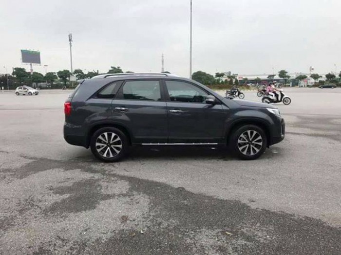 Bán Gấp Kia Sorento 2016 đk 2017 tự động xám nâu zin đẹp.