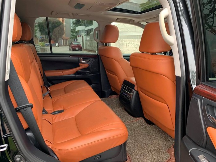 Bán xe Lexus LX570 đời 2012 đk 2013 màu đen cực đẹp
