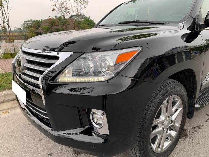 Bán xe Lexus LX570 đời 2012 đk 2013 màu đen cực đẹp