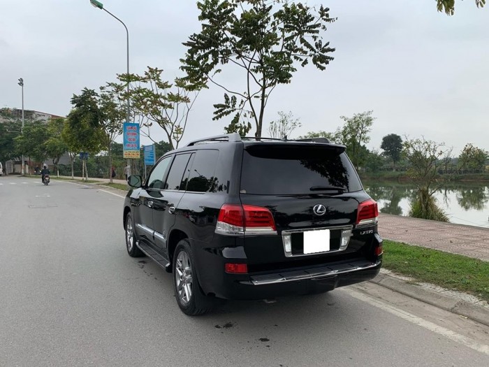 Bán xe Lexus LX570 đời 2012 đk 2013 màu đen cực đẹp