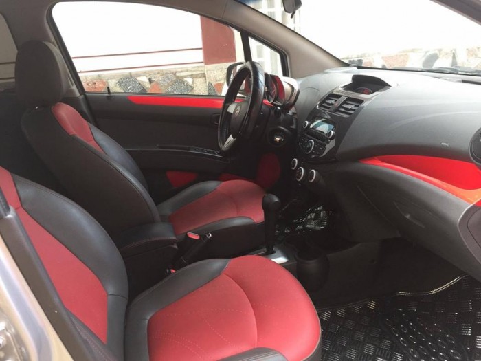Chevrolet Spark 2016 số tự động màu bạc zin