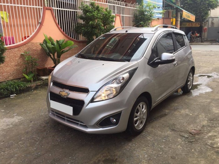Chevrolet Spark 2016 số tự động màu bạc zin