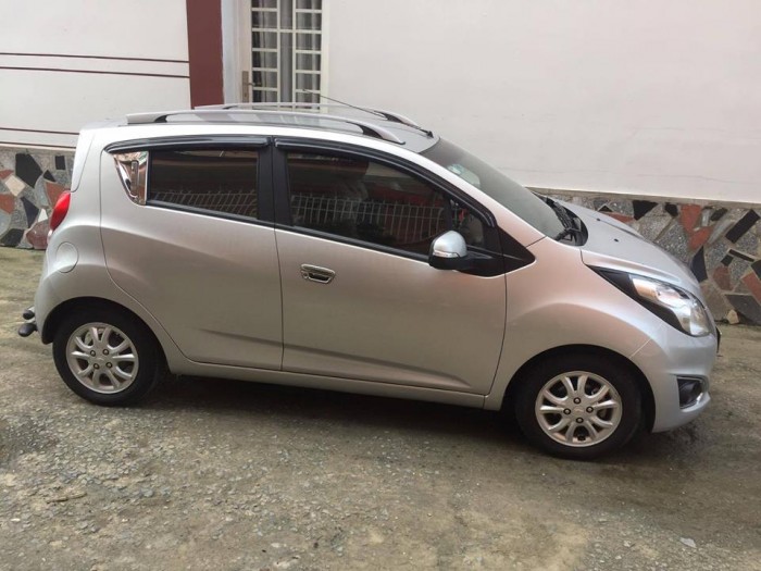 Chevrolet Spark 2016 số tự động màu bạc zin