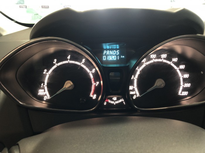 Ford Fiesta Titanium AT 2017, màu nâu, xe đẹp như mới