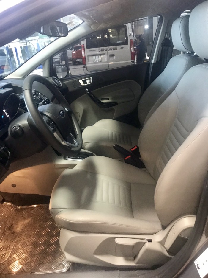 Bán Ford Fiesta 1.5L titanium sx 2017