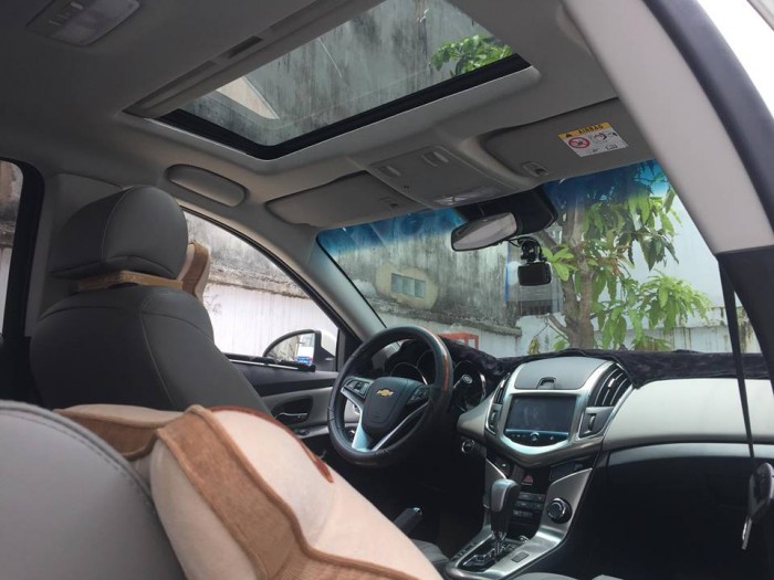 Cần bán xe Chevrolet Cruze Ltz 2016 số tự động màu trắng