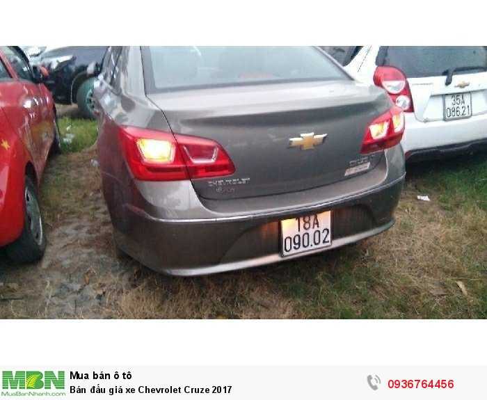 Bán đấu giá xe Chevrolet Cruze 2017