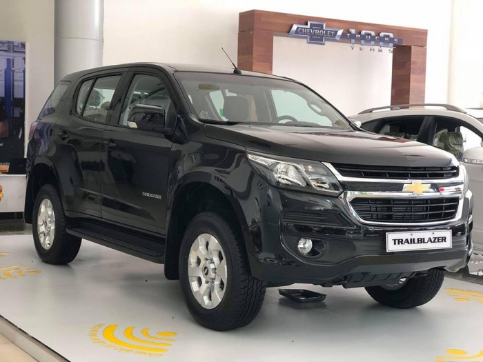 Trailblazer khuyến mãi 30tr + Combo quà tặng