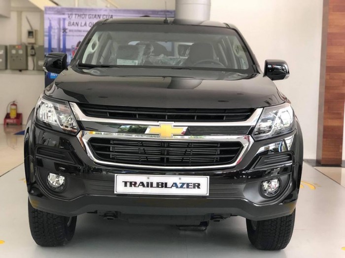 Trailblazer khuyến mãi 30tr + Combo quà tặng